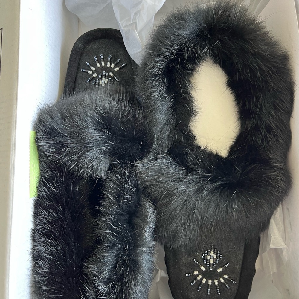 NIB Black Fur Women's Slippers size 9